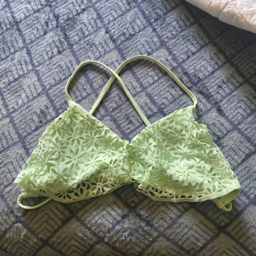 Ninety five green flowy swim top